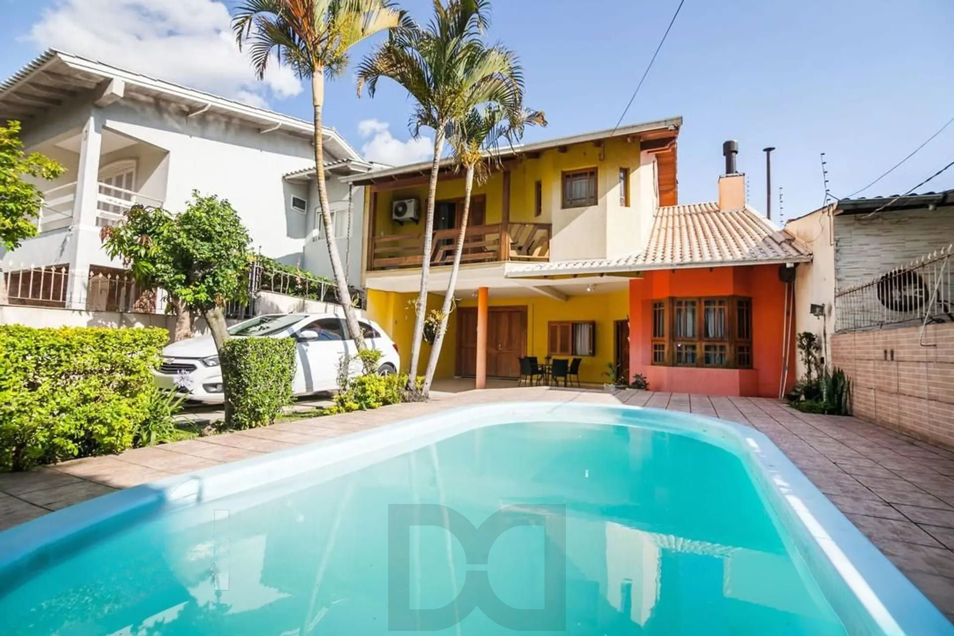Casa de 4 dormitórios à venda no Bairro Rubem Berta, Porto Alegre. — foto 1