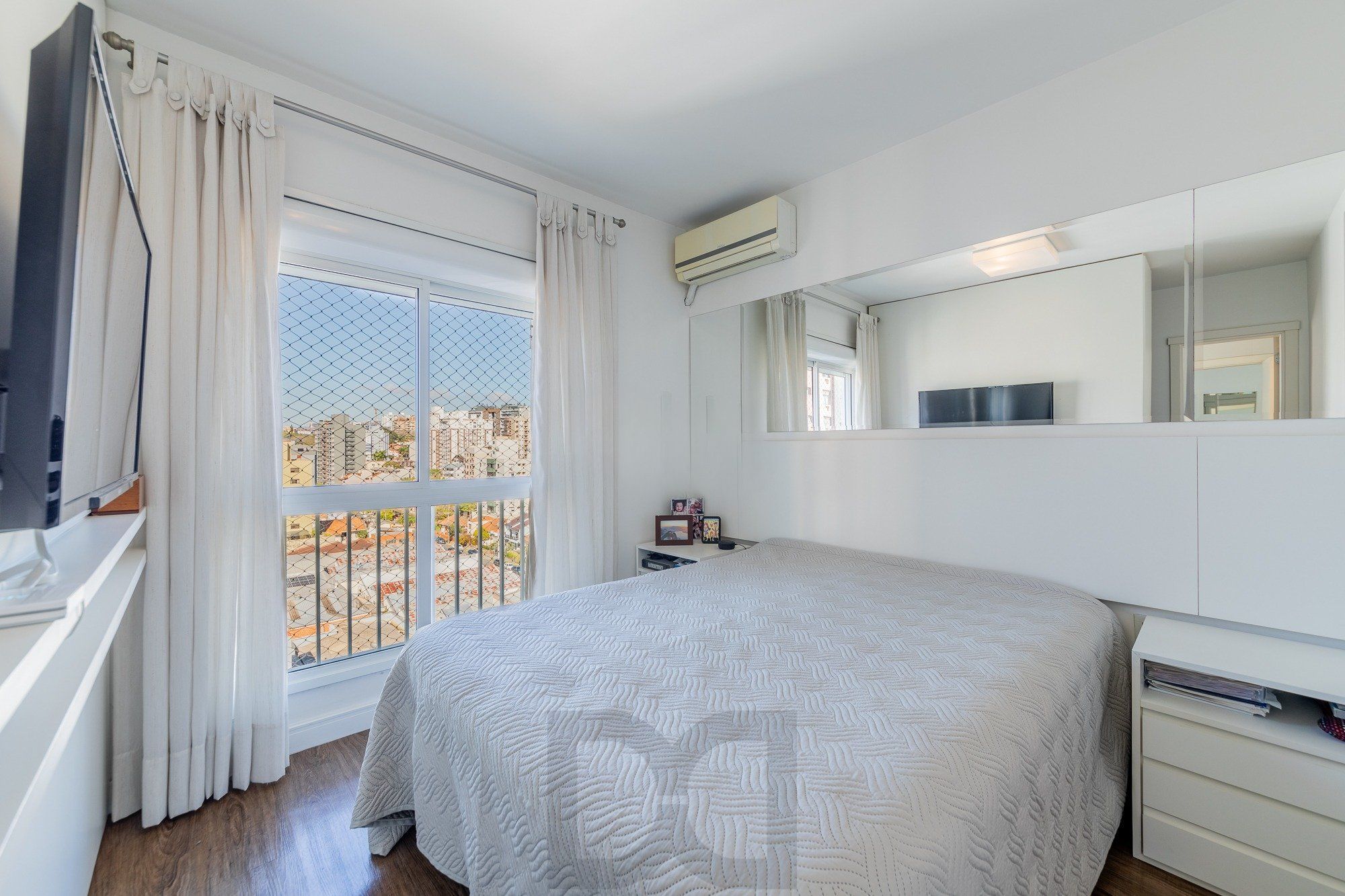 Apartamento com 3 quartos e 79m² à venda em Passo da Areia - Rua Bezerra De Menezes, Passo Da Areia, Porto Alegre — foto 15