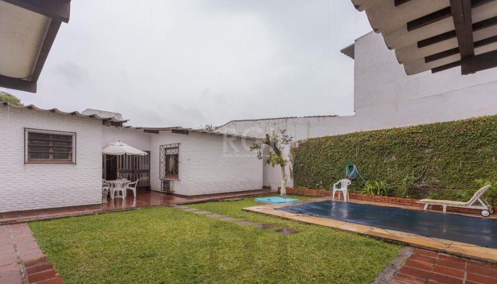 Casa para Venda - 327m², 4 dormitórios, sendo 1 suites, 3 vagas - Chácara das Pedras — foto 55