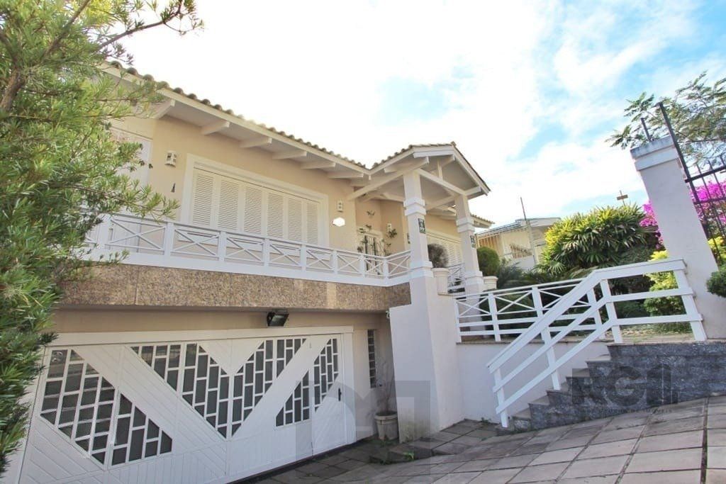 Excelente casa de 324m² com 4 dormitórios e 2 vagas. — foto 22