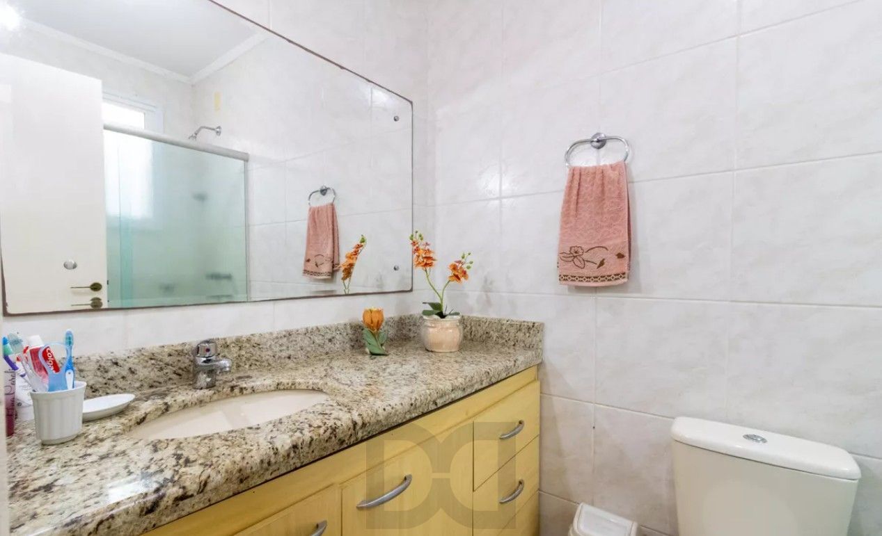Casa 3 dormitórios Bairro Nonoai Porto Alegre — foto 38