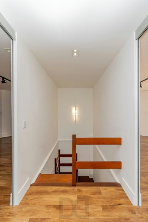Sala / Conjunto Comercial à venda no Bairro Moinhos de Vento - Porto Alegre — foto 16