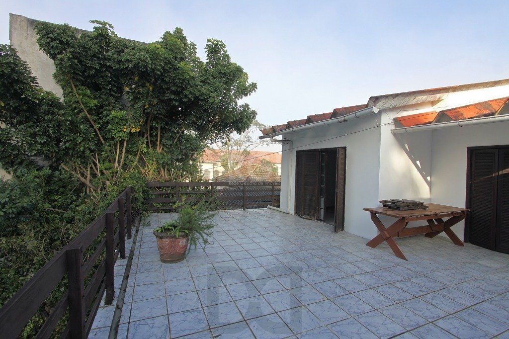 Casa para Locação/Aluguel - 240m², 4 dormitórios, 6 vagas - Nonoai — foto 20