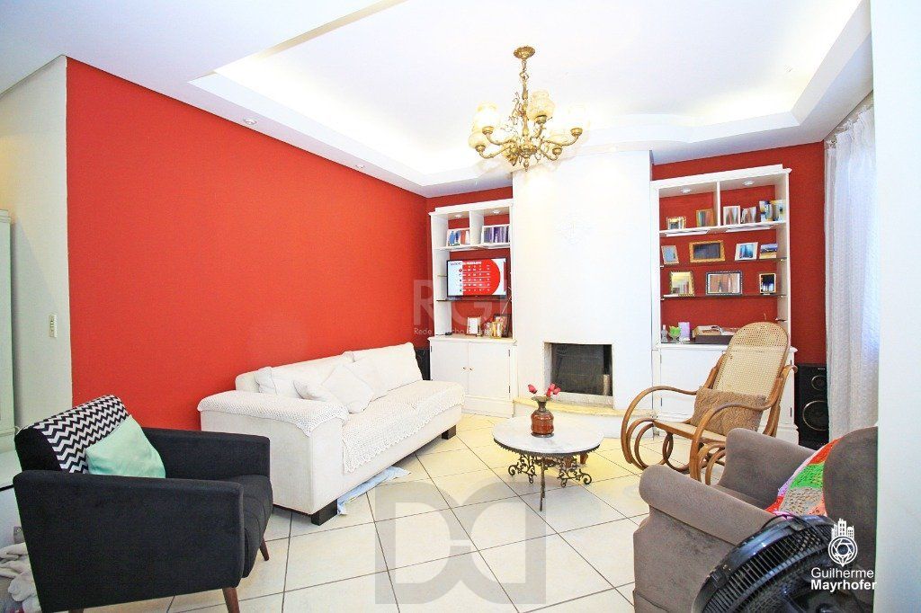 Casa para Venda - 130m², 3 dormitórios, sendo 1 suites, 4 vagas - Sarandi — foto 1
