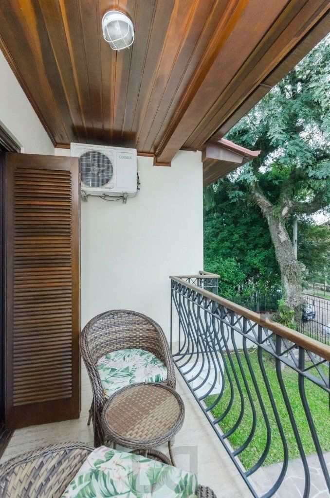 Excelente casa de 379m² com 3 dormitórios, piscina e 4 vagas. — foto 12