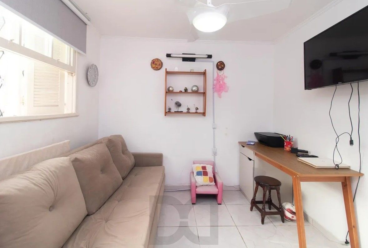 Casa com 4 dormitórios e energia solar no bairro Nonoai. — foto 43