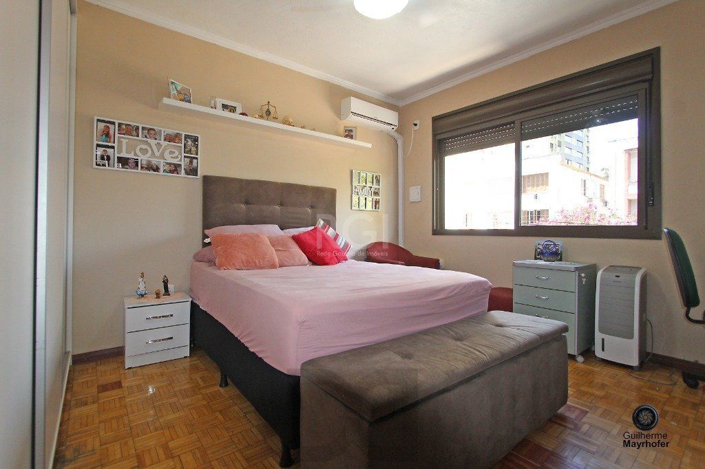 Casa para Venda - 300m², 6 dormitórios, sendo 1 suites, 3 vagas - Menino Deus — foto 24