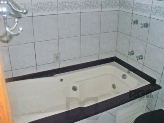 Casa para Venda - 218m², 5 dormitórios, sendo 1 suites, 2 vagas - Vila Nova — foto 10