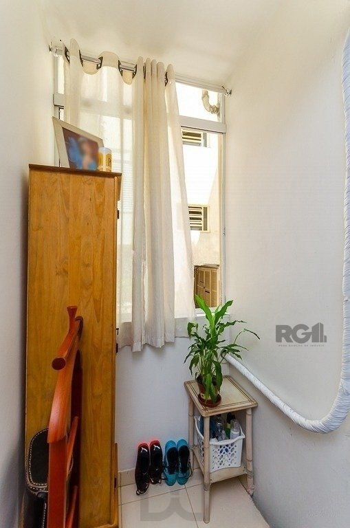 Apartamento térreo para Venda - com 59.2m² 2 dormitórios no bairro Azenha — foto 3