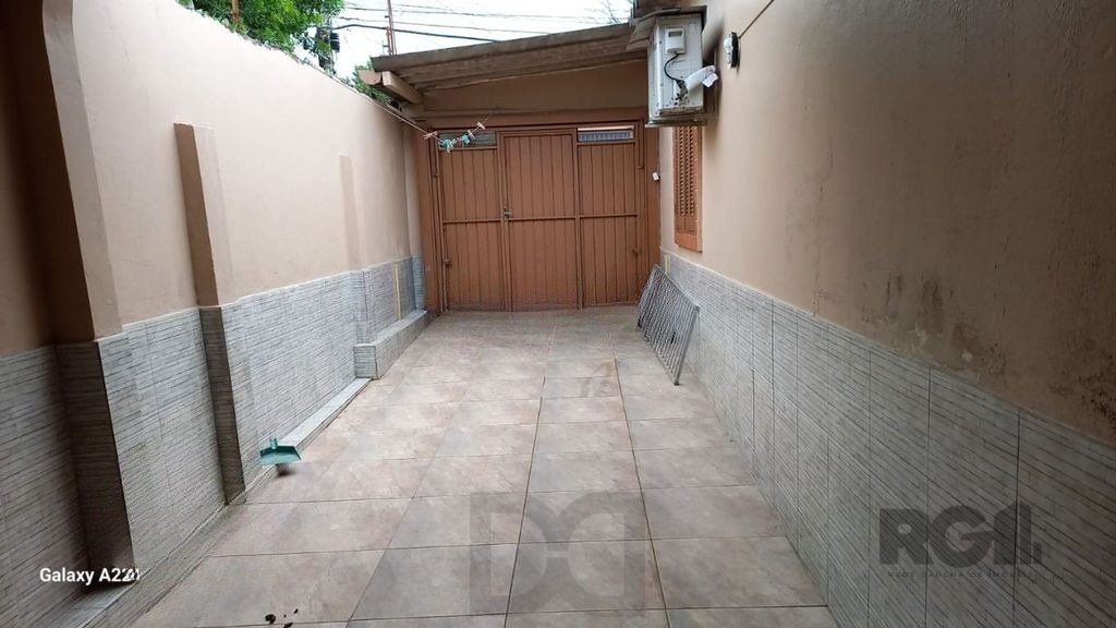 Casa 3 dormitórios no bairro Rubem Berta — foto 6