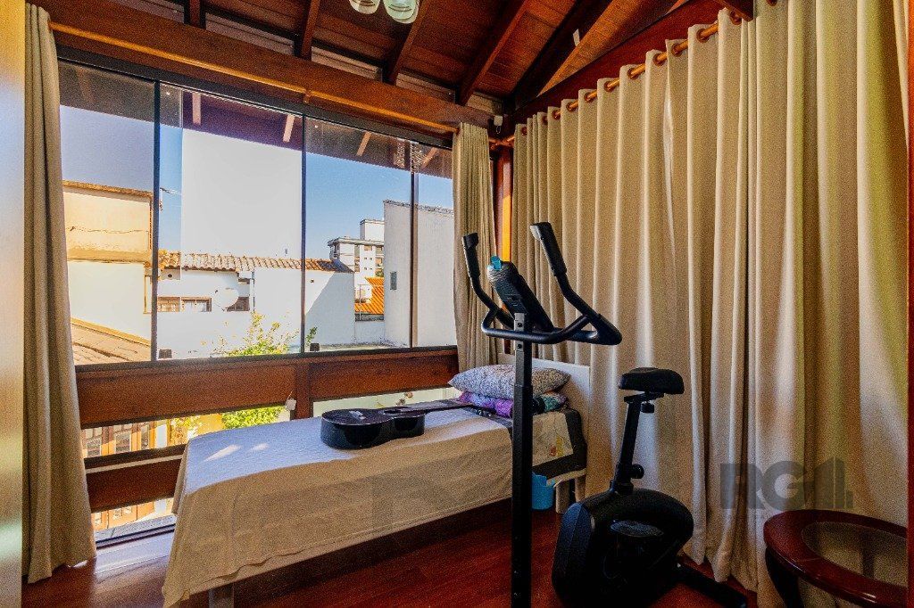 Casa de 4 dormitórios 304m² no bairro Jardim Lindóia — foto 51