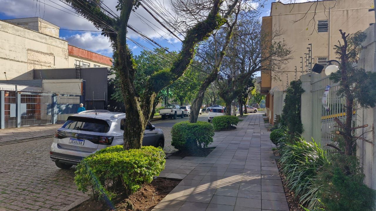 Apartamento no Menino Deus impecável, 2 dormitórios 1 suíte, 3 banheiros, 1 garagem — foto 34