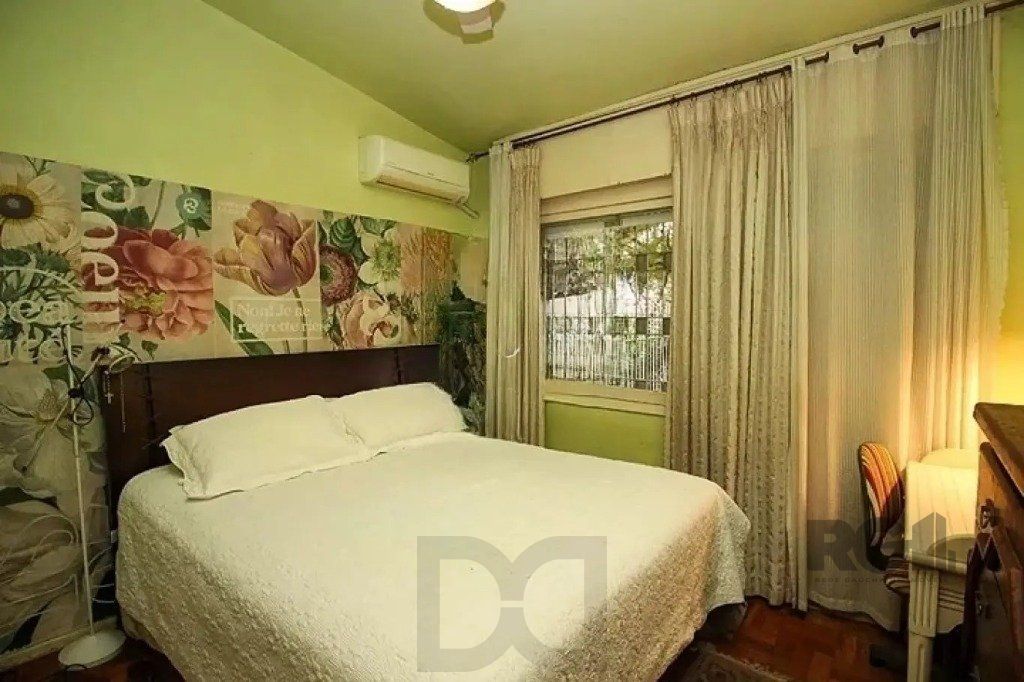Casa com 3 dormitórios no bairro Medianeira — foto 7