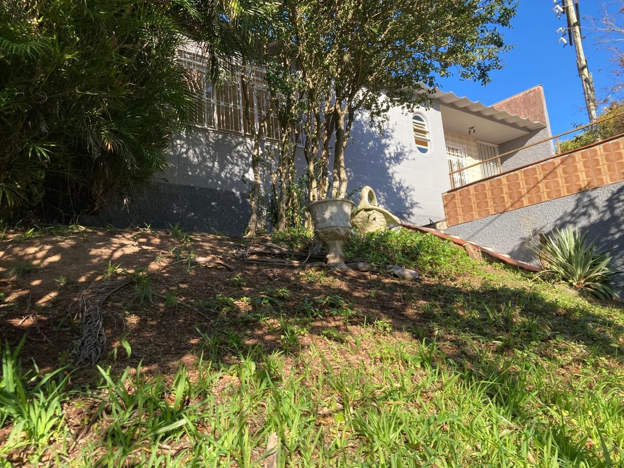 Casa 3 dormitórios, 3 banheiros, bairro Teresópolis. — foto 2