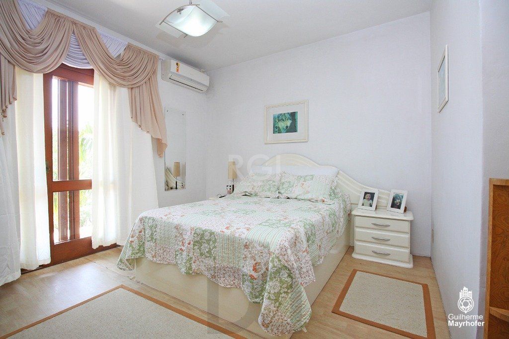 Casa para Venda - 354.24m², 3 dormitórios, sendo 1 suites, 3 vagas - Bom Jesus — foto 10