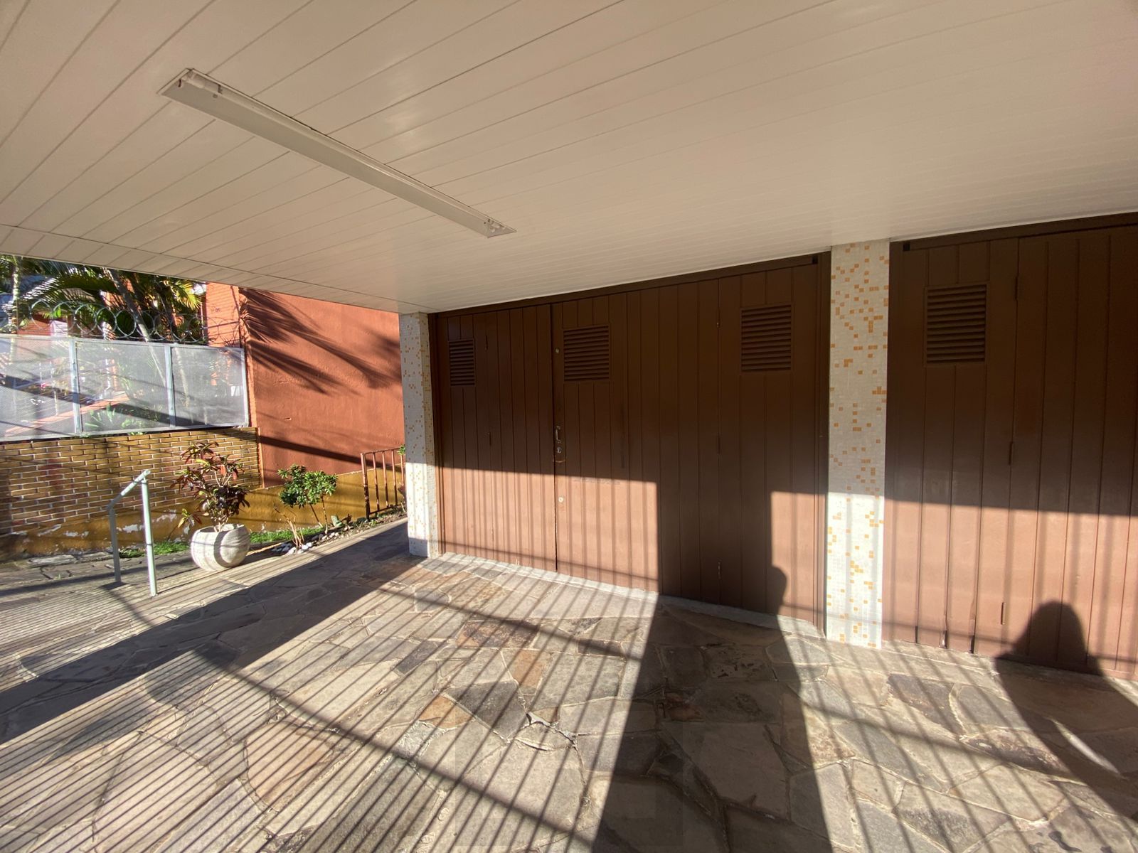 Apartamento 2 Dormitórios com Garagem Coberta à Venda no Bairro Teresópolis – Amplo, Arejado e de Frente, 67m2 — foto 16