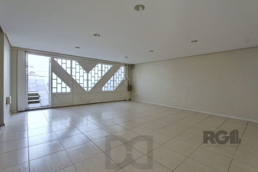 Excelente casa de 324m² com 4 dormitórios e 2 vagas. — foto 20