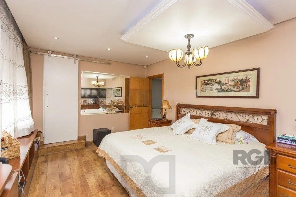 Casa com 3 dormitórios no bairro Jardim Lindóia — foto 14