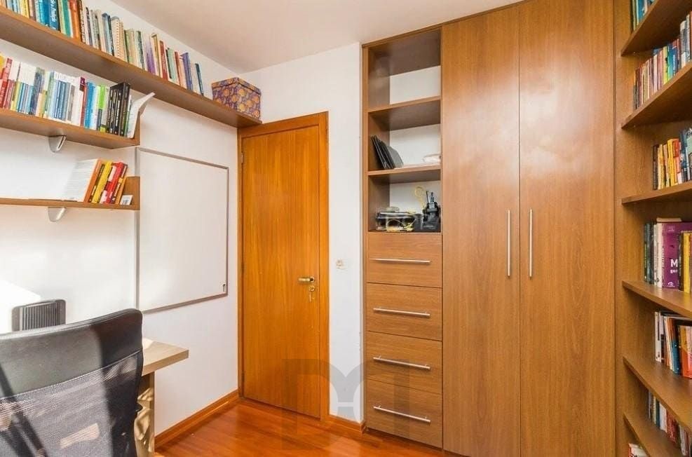 Apartamento com 3 de dormitorios no bairro Higienópolis, Porto Alegre — foto 19
