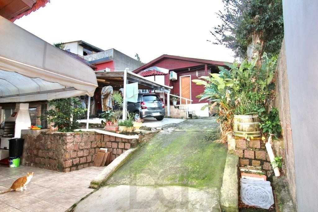 Casa para Venda - 90m², 5 dormitórios, sendo 1 suites, 5 vagas - Teresópolis — foto 9