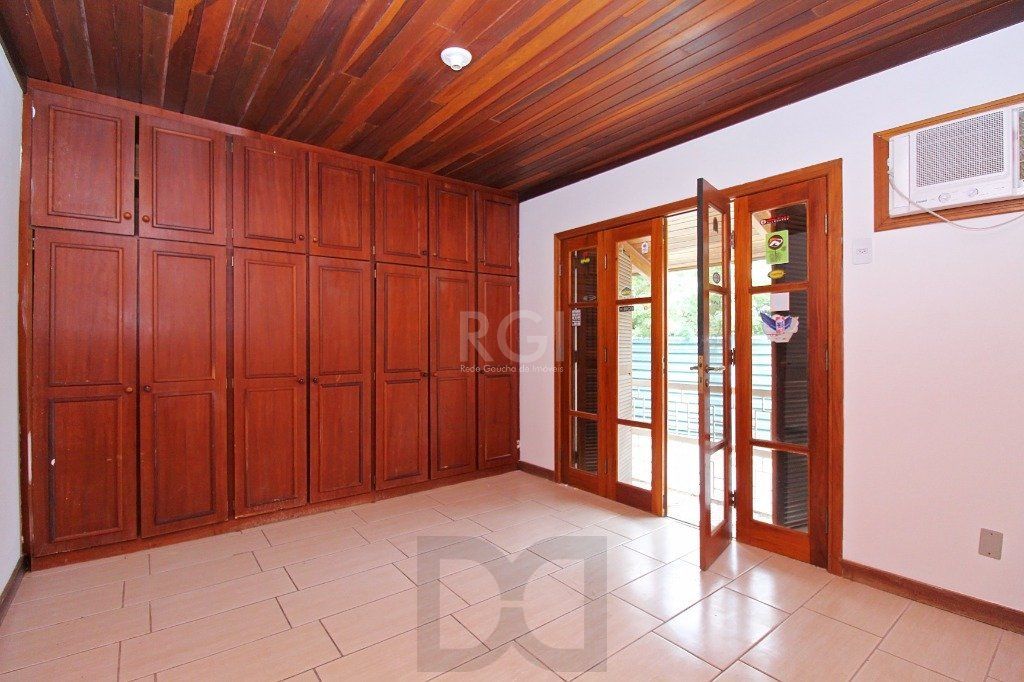 Casa para Venda - 840m², 7 dormitórios, sendo 3 suites, 8 vagas - Medianeira — foto 40