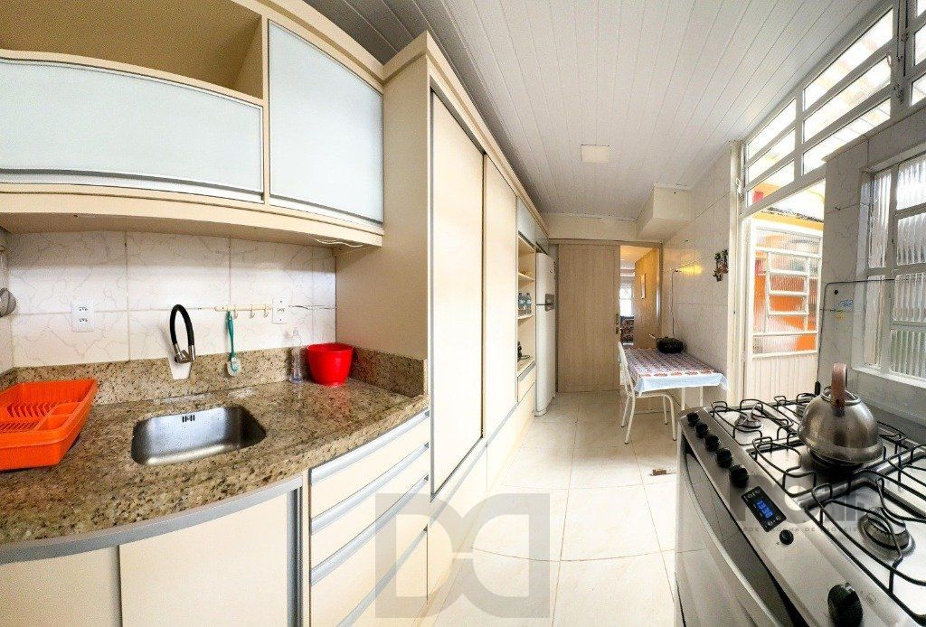 Apartamento de 115m², 3 dormitórios, 2 vagas no bairro Glória — foto 4