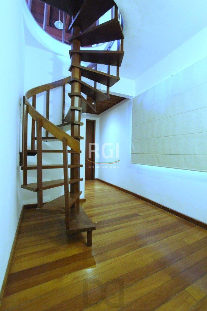 Casa para Venda - 185.29m², 4 dormitórios, sendo 2 suites, Teresópolis — foto 3