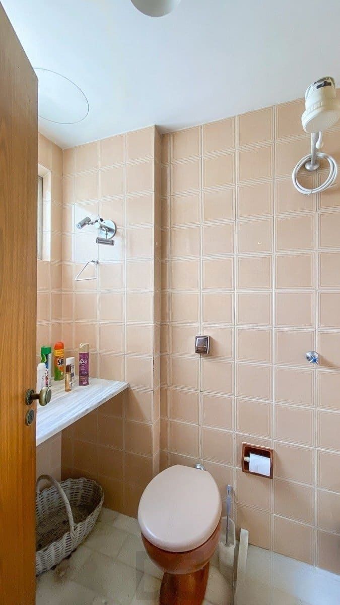 Sala/Conjunto à venda em Bairro Santa Cecília, Porto Alegre. — foto 9