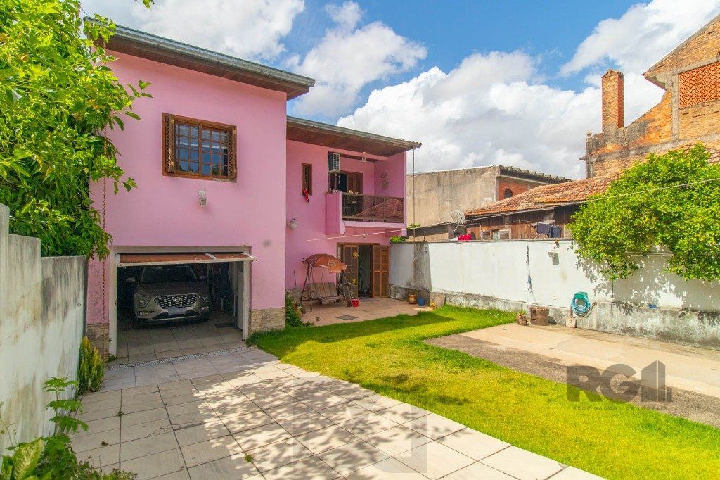 Casa com 3 dormitórios e 3 vagas no bairro Santa Tereza — foto 46