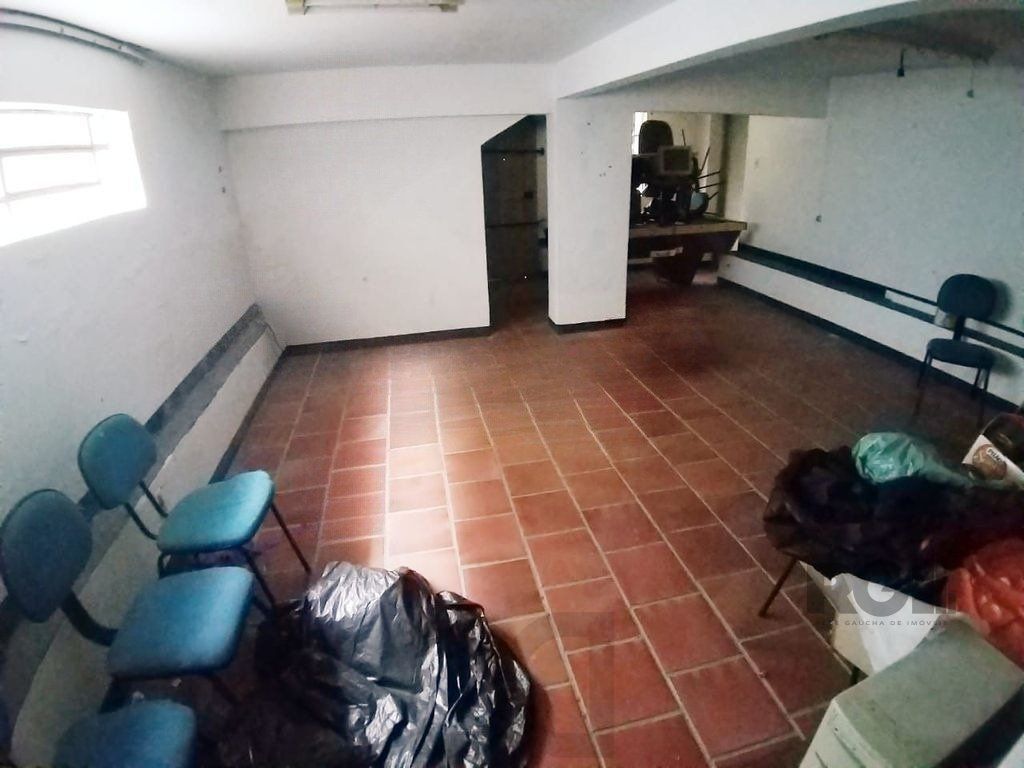 Casa comercial com 12 dormitórios no bairro Teresópolis — foto 30