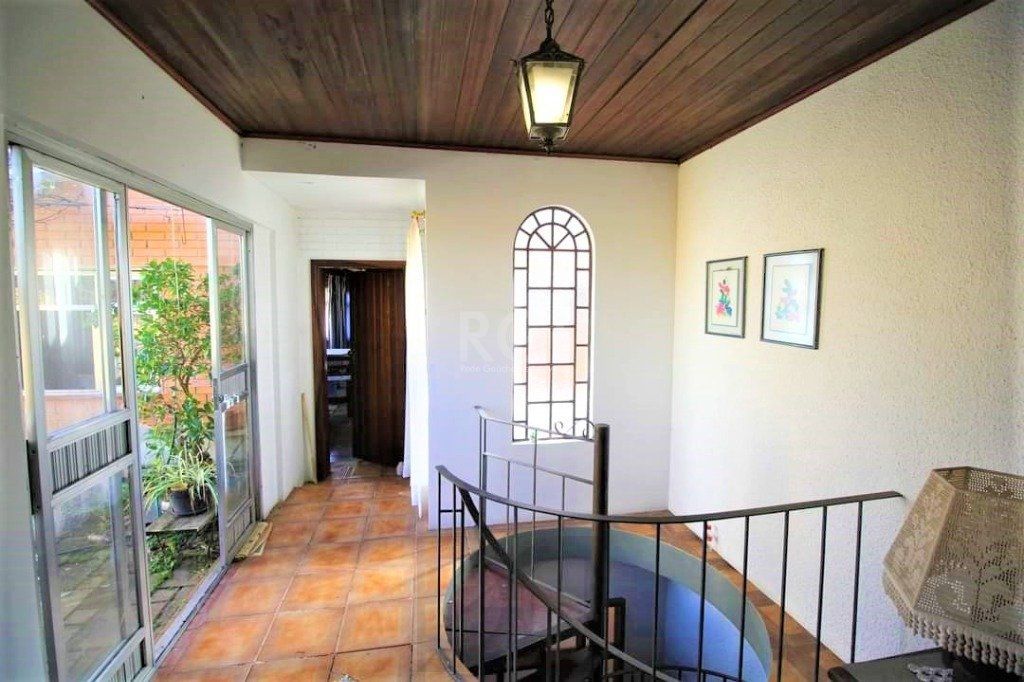 Casa para Venda - 287m², 3 dormitórios, sendo 2 suites, 4 vagas - Nonoai — foto 10