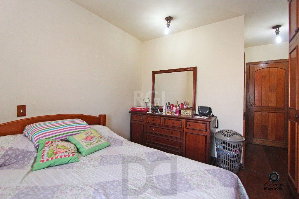 Casa para Venda - 180m², 3 dormitórios, sendo 1 suites, 3 vagas - Parque dos Maias — foto 10