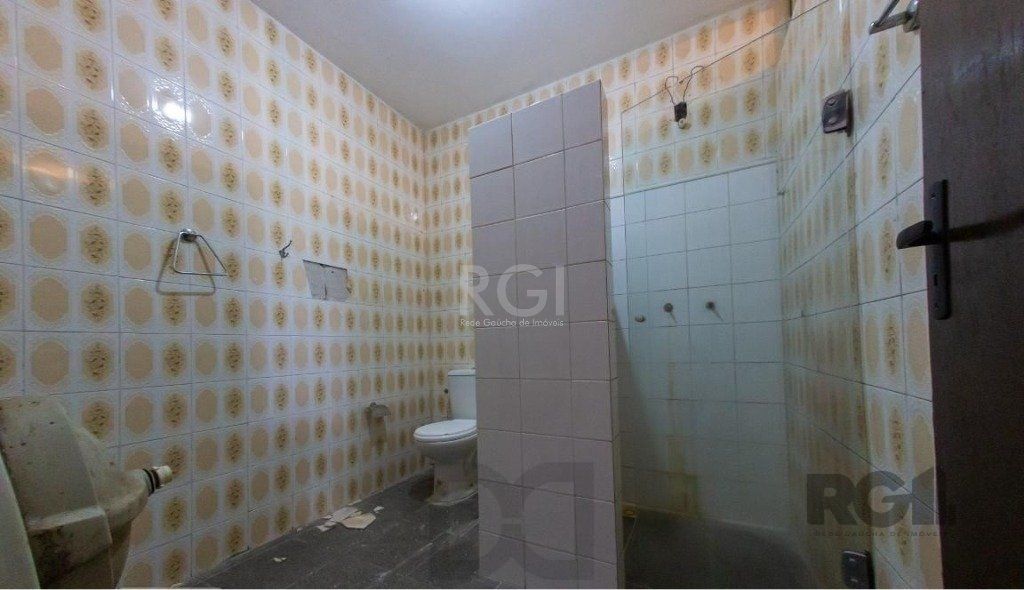Casa para Venda - 450m², 4 dormitórios, sendo 3 suites, 5 vagas - Nonoai — foto 21