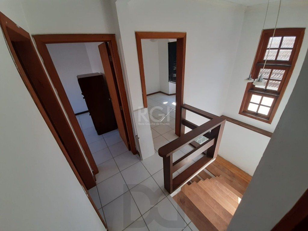 Casa para Venda - 122m², 5 dormitórios, sendo 2 suites, 2 vagas - Teresópolis — foto 8