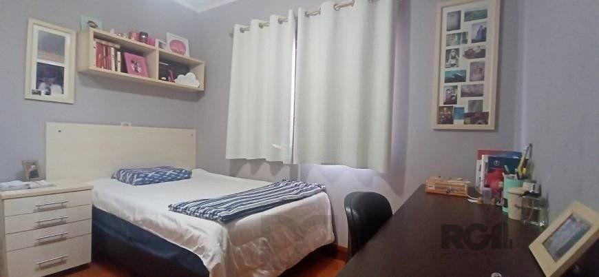 Casa de 200m², bairro Rubem Berta — foto 8