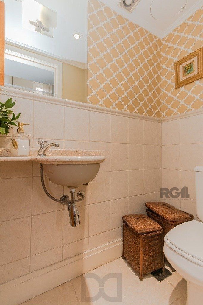 Excelente casa em condomínio de 249m² com 03 dormitórios e 4 vagas. — foto 9