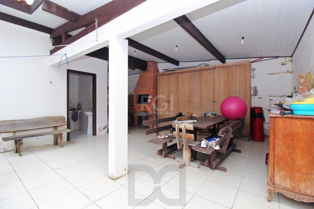 Casa para Venda - 150m², 4 dormitórios, sendo 1 suites, 3 vagas - Nonoai — foto 29