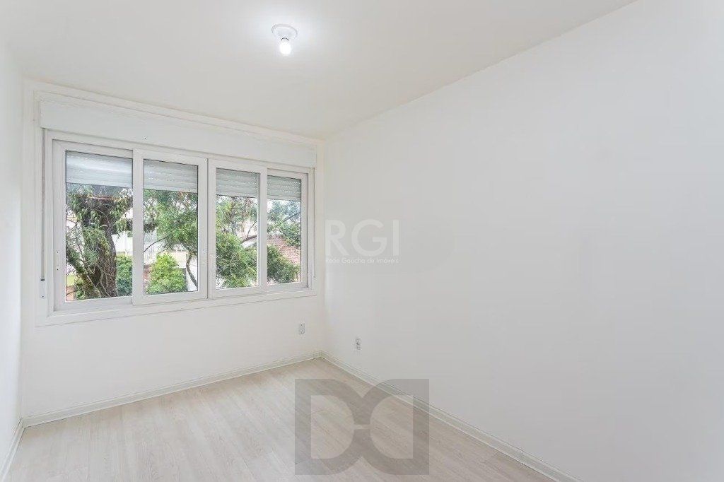 Cobertura de 140m² - 3 dormitórios, 2 banheiros, terraço com churrasqueira e 1 vaga de garagem no Bom Jesus — foto 11