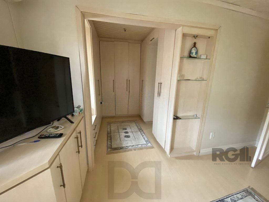 Casa de 5 dormitórios, bairro Jardim Floresta — foto 19