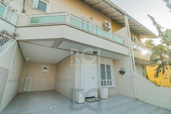 Casa para Venda - 137m², 3 dormitórios, sendo 3 suites, 2 vagas - Hípica — foto 1