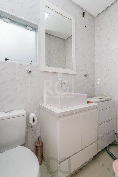 Prédio comercial no Bairro Partenon — foto 7