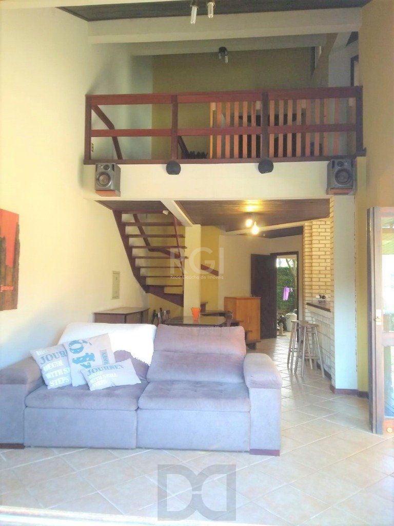 Casa para Venda - 219m², 3 dormitórios, sendo 1 suites, 4 vagas - Menino Deus — foto 3
