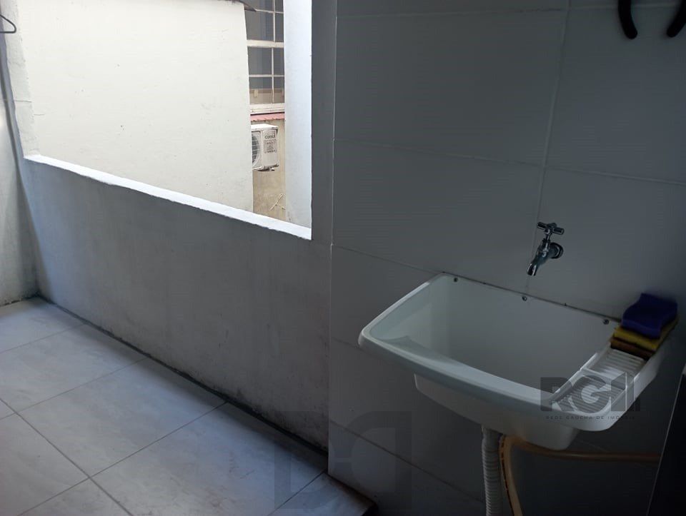 Excelente apartamento de 44m² com 1 dormitório no bairro Centro. — foto 10