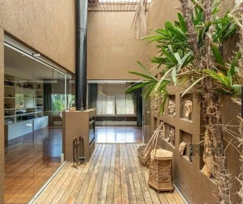 Excelente casa de 220m² com 3 dormitórios no bairro Tristeza. — foto 9