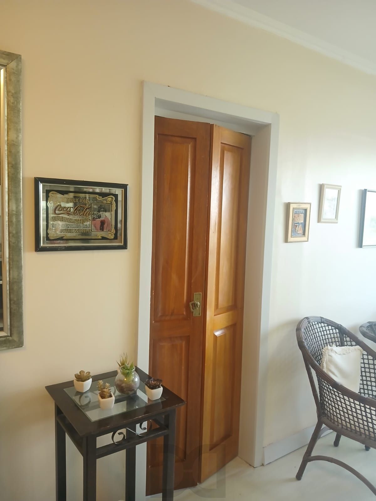 Apartamento de 2 dormitórios com vaga de garagem coberta e escriturada no Bairro Glória – Porto Alegre. — foto 2