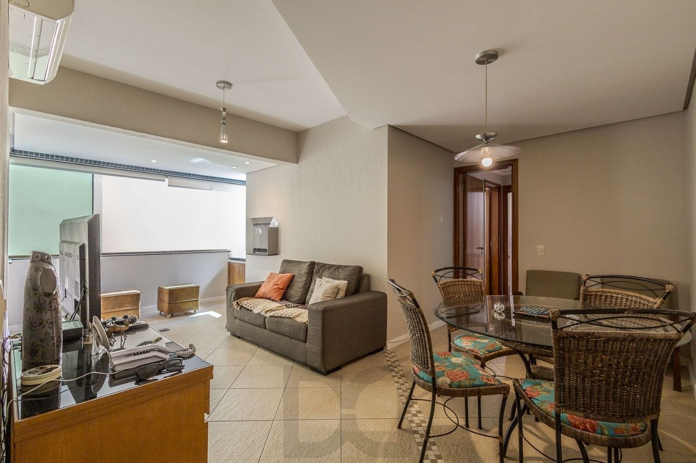 Apartamento 2 dorms à venda Rua Felipe de Oliveira, Petrópolis - Porto Alegre — foto 2