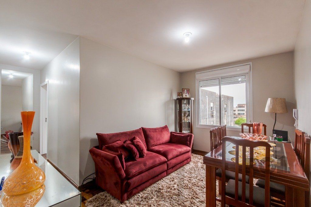 Apartamento de 02 dormitórios com vaga no Lindoia Porto Alegre /RS — foto 1