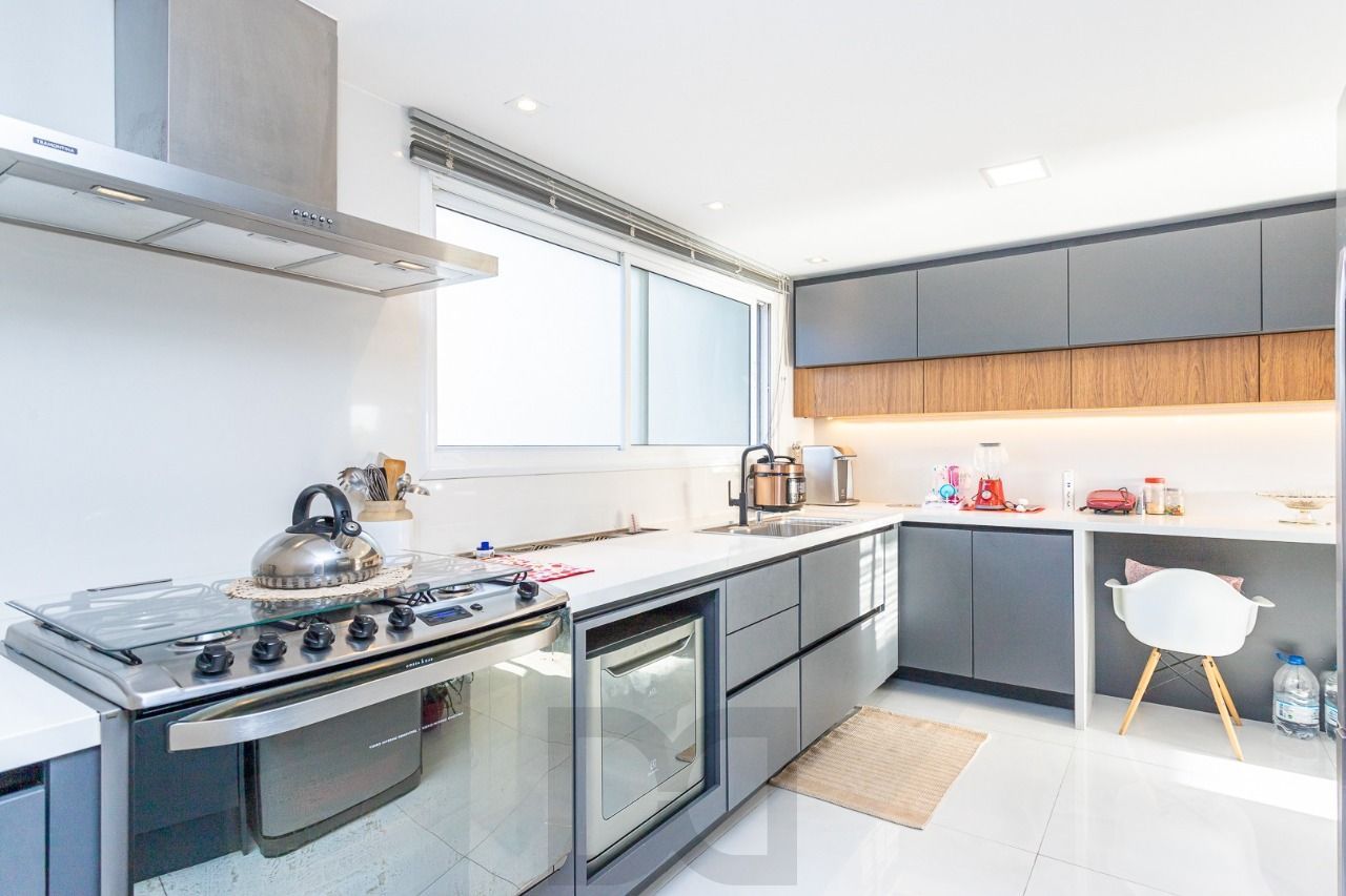 Apartamento com 3 suítes e 161m² à venda em Petrópolis, Porto Alegre. — foto 15
