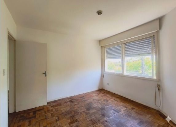 Apartamento 1 Dormitório, 1 vaga de garagem coberta, Bairro Passo Da Areia, Porto Alegre/RS — foto 12