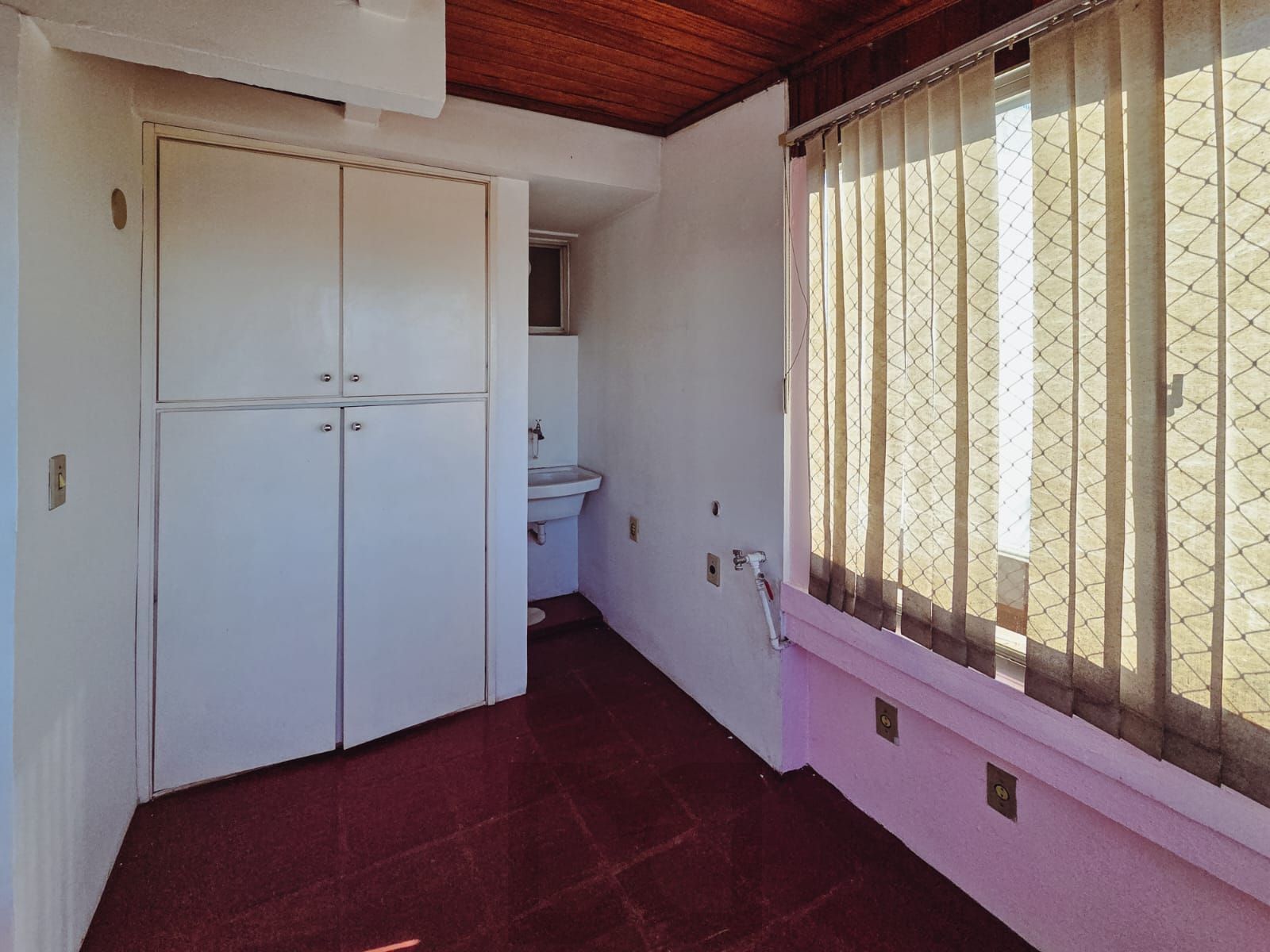 COBERTURA NO MENINO DEUS - 2 DORM, 2 BANH, 2 VAGAS COBERTAS - VISTA PANORÂMICA — foto 23